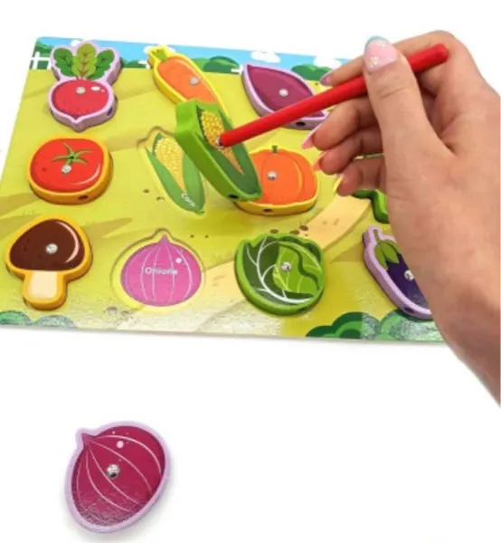 Układanka drewniana magnetyczna z warzywami – zabawka Montessori